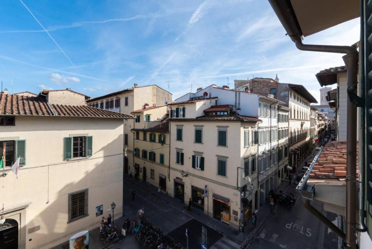 Via Ricasoli Apartment, Next To Accademia Florence Buitenkant foto